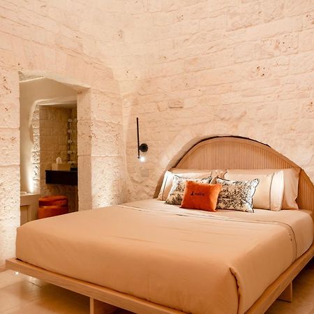 Naiira Luxury Trullo - Jacuzzi And Patio Apartment Алберобело Екстериор снимка