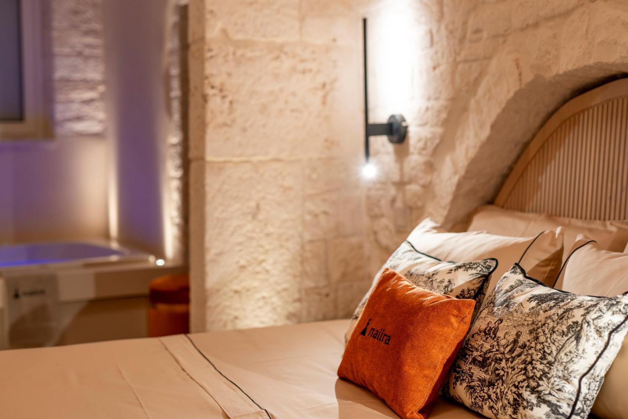 Naiira Luxury Trullo - Jacuzzi And Patio Apartment Алберобело Екстериор снимка