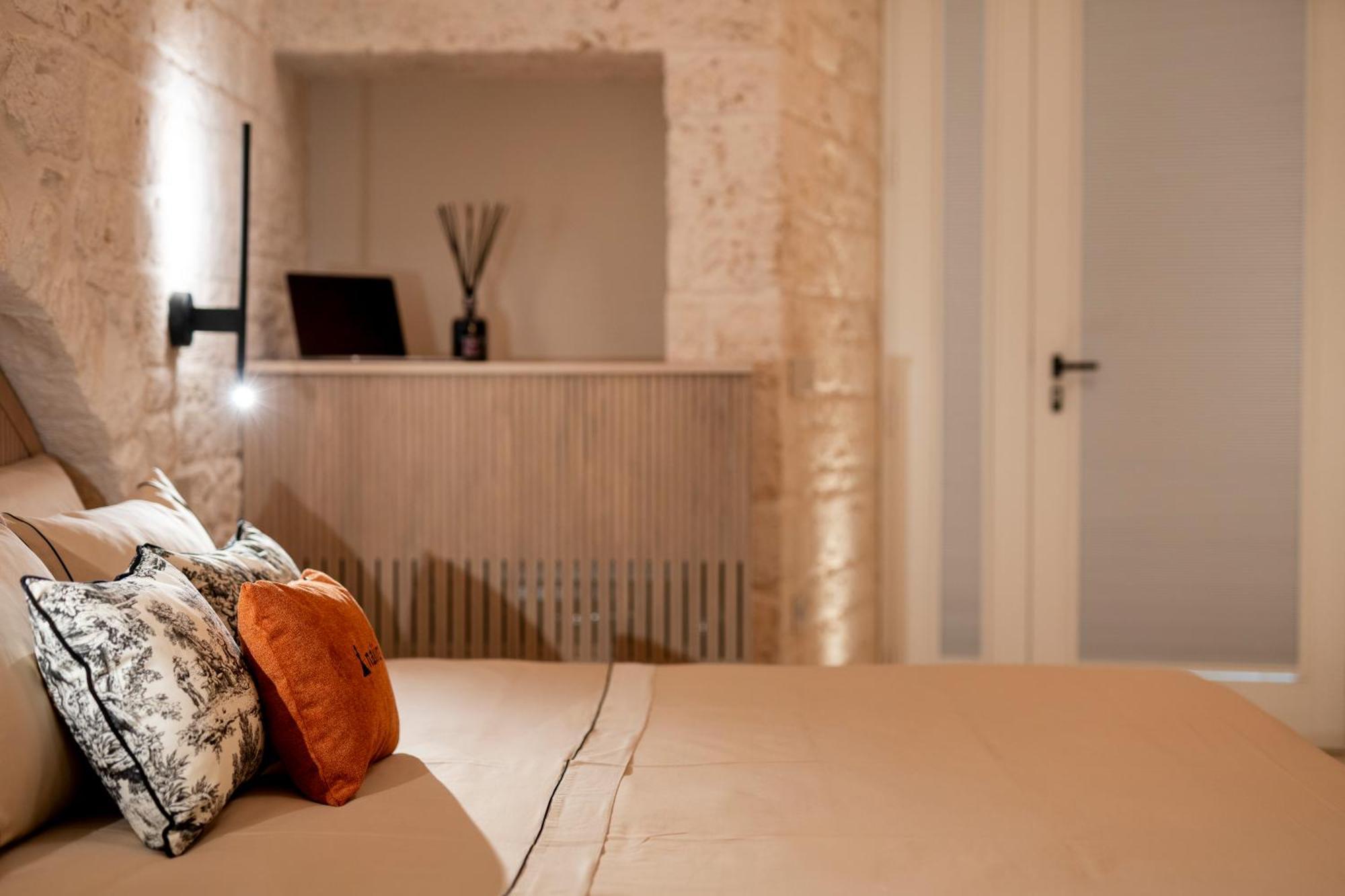 Naiira Luxury Trullo - Jacuzzi And Patio Apartment Алберобело Екстериор снимка