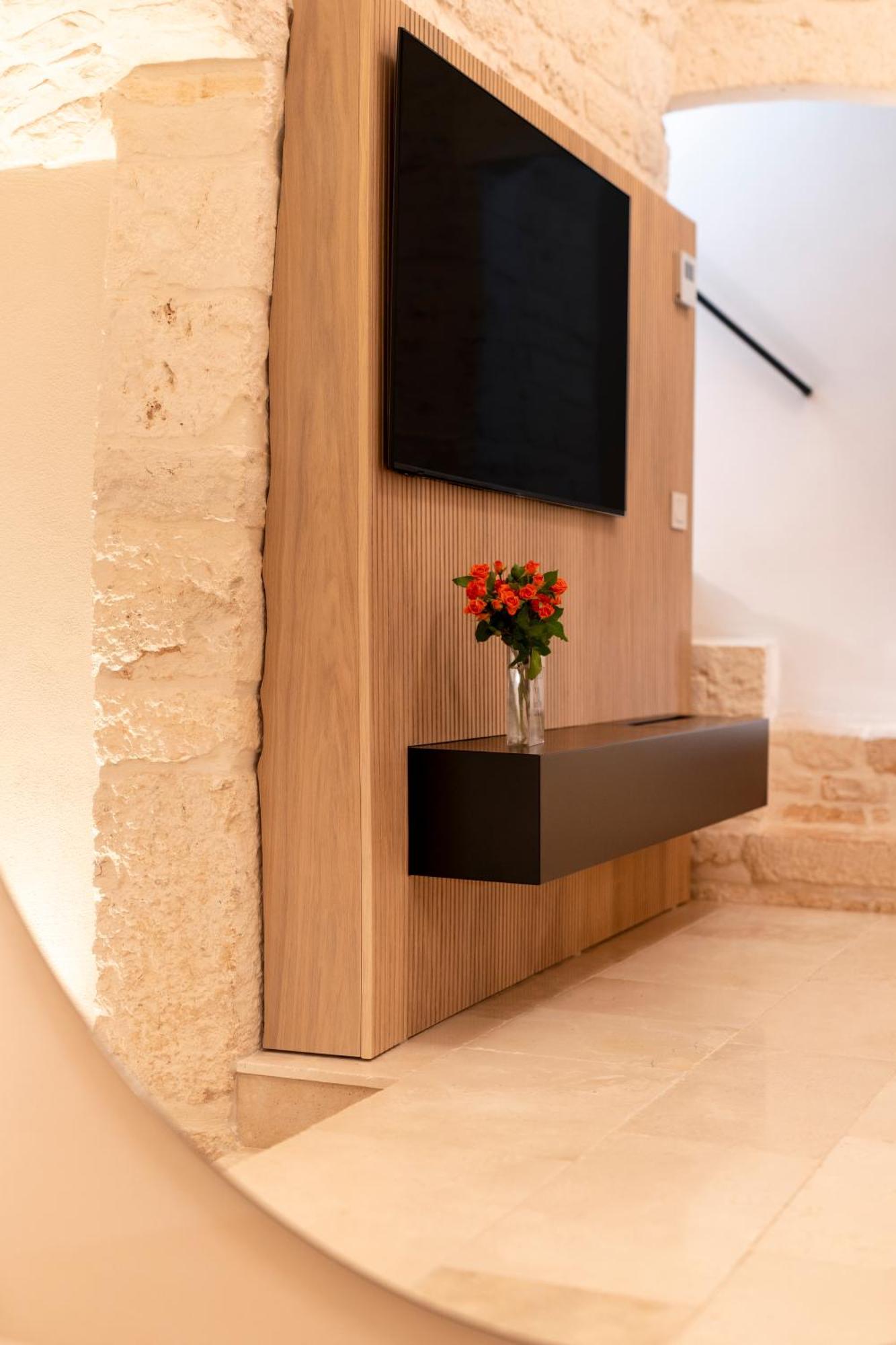 Naiira Luxury Trullo - Jacuzzi And Patio Apartment Алберобело Екстериор снимка