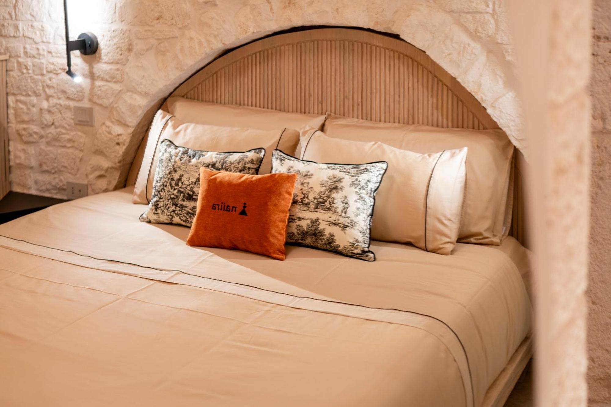 Naiira Luxury Trullo - Jacuzzi And Patio Apartment Алберобело Екстериор снимка
