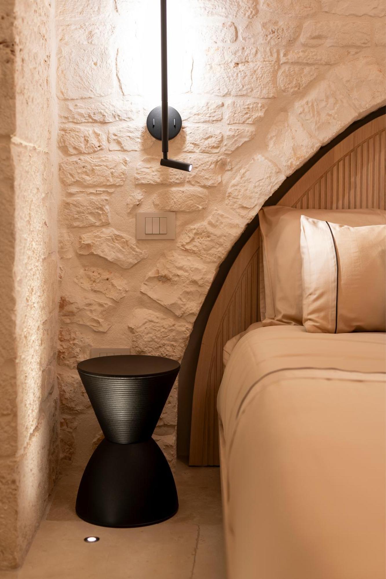Naiira Luxury Trullo - Jacuzzi And Patio Apartment Алберобело Екстериор снимка